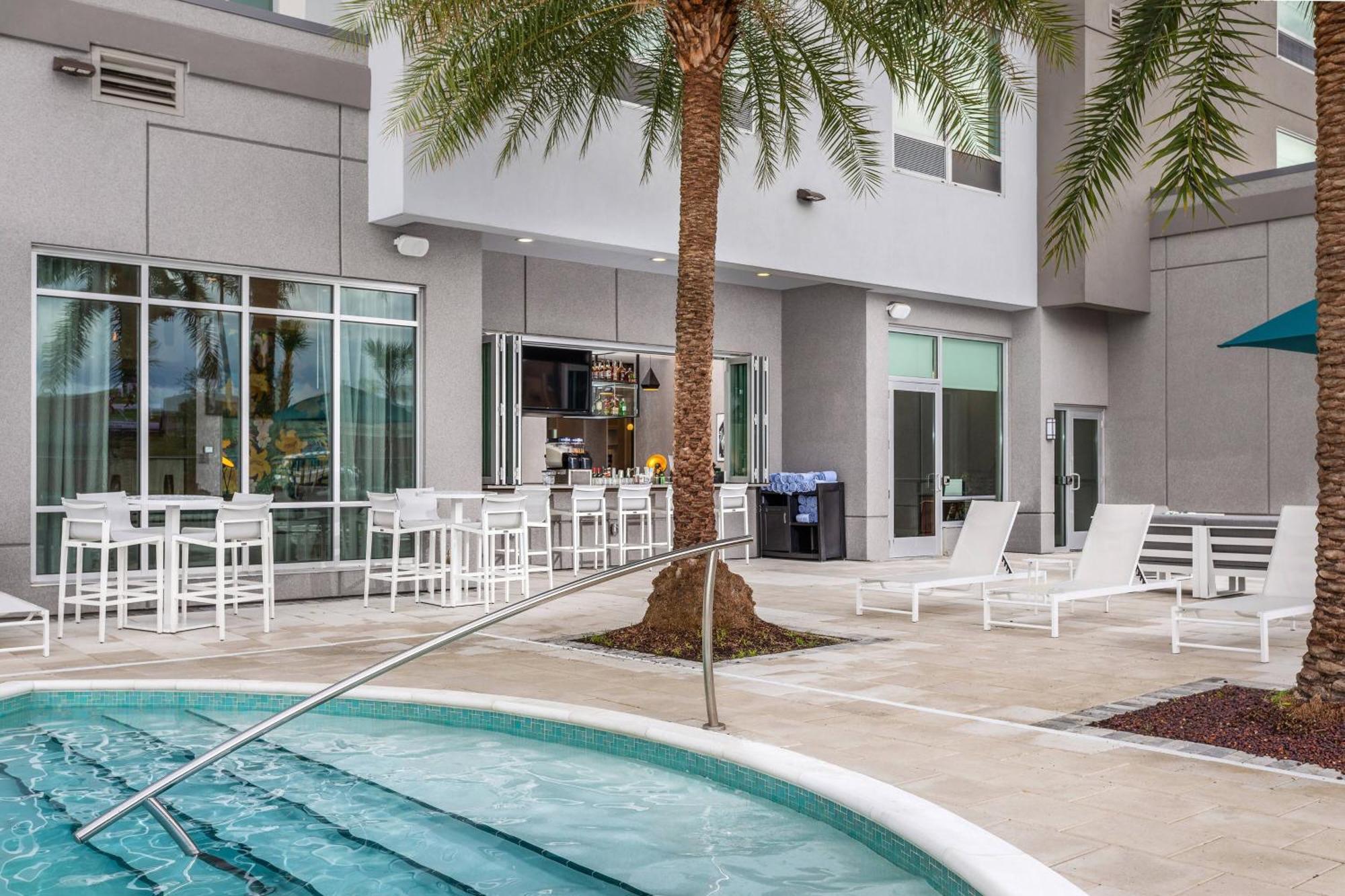 Towneplace Suites By Marriott Orlando Southwest Near Universal Exterior photo