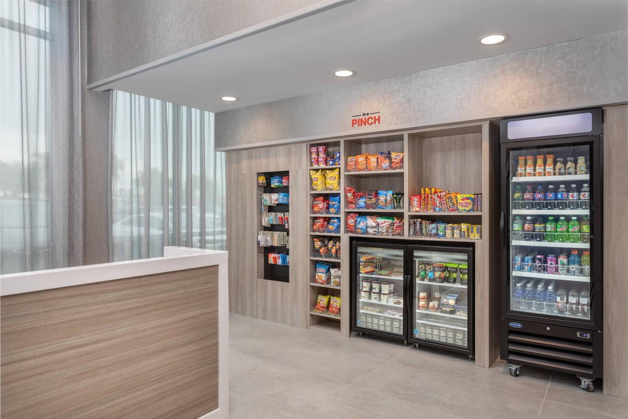 Towneplace Suites By Marriott Orlando Southwest Near Universal Exterior photo